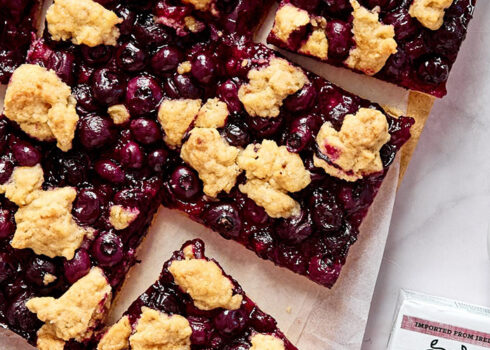 blueberry crumble bars